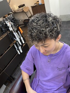 テーラヘアー 幕張本郷店(TELA HAIR) くるくるパーマ×メッシュ