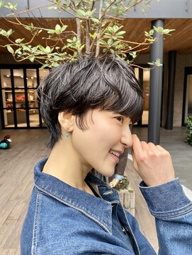 ハルキ ミナト ジャパン オオサカ(HARUKI MINATO japan OSAKA) 40代50代小顔似合わせカットくびレイヤーエモージュ大人可愛い