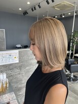 グリッター(GLITTER) 外国人風ブロンド
