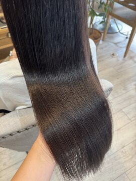 リブラン バイ ルッカ(Liburan by Lucca) 9月 髪質改善カラー アッシュカラー