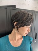 大人ショート白髪ぼかしグラデーションボブ