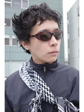 ブルートマト(BLUE TOMATO) メンズカットメンズパーマ眉毛スパイキーショート学割U24