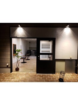 憧れの艶髪になりたい大人女性必見!!上品な空間でのマンツーマン施術でお客様のお悩みを解決いたします♪