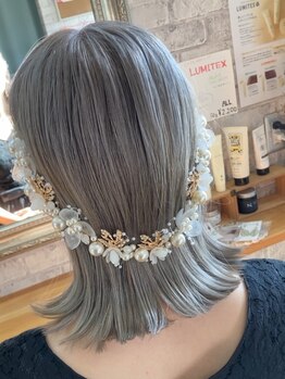 Hair salon Day's【ヘアーサロンデイズ】の写真/ダメージレスに可愛く★ケアブリーチ使用で『透明感×ツヤ』を実現!グラデーションもお任せください♪