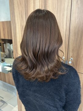 ガリカ 博多(Gallica) <ゲスト>ツヤ感のあるベージュカラー