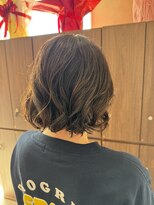 ステラ(Stella)&nbsp;【コテ巻き風パーマにブラウンカラー】八戸パーマ・20代・30代