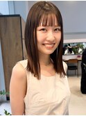 切りっぱなしボブ　ストレート　ナチュラル