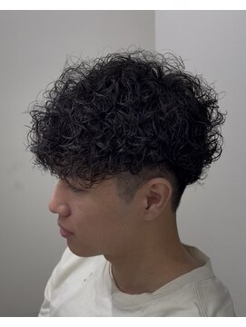 ベル 桑名(BHEL) 桑名スペインカールツイストパーマフェードフリンジカット