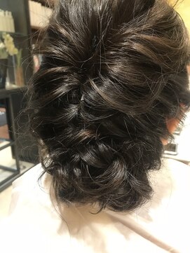 モードケイズ 尼崎店(MODE K's) 崩し上品ヘアセット