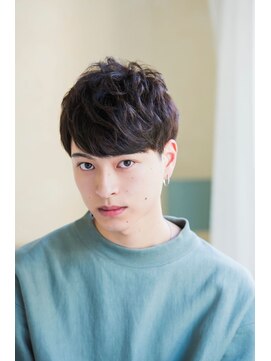 リトル アイズミ バイ ヴィーヴル(little aizumi by BIVRE) ニュアンスゆるめショートパーマ