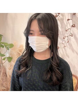 マウロア(MAULOA) “かきあげロング　ロングレイヤー　韓国” 中西英美子