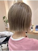 ナチュラルボブショートミニボブダブルカラーハイライトブリーチ