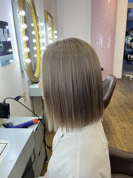 コワファースト 別府 ハイトーン/グレージュ