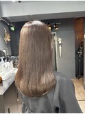 シンプルなのに洗練された透明感カラー／髪質改善トリートメント