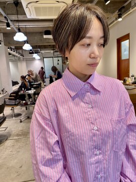 ダンボ(DUMBO) ショートボブ/ハイライト