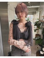 ウーフ(U-fu) ショートボブレイヤー/ハイトーン