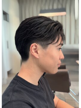 フェイス 港南台店(FACE。) フェザーパーマ/刈り上げセンターパート