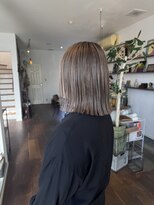 プレイ(Play)&nbsp;切りっぱなしボブ・グレージュ