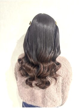 ルノンルージュ(Renon Rouge) ハーフツインアレンジ