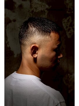 チルチェア 横浜(CHILL CHAIR) クルーカット×スキンフェード <横浜駅/バーバー/理容室/床屋>