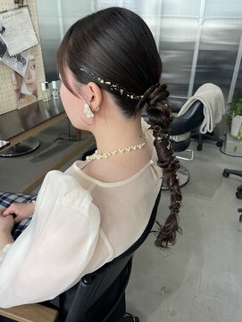 ヘアアンドメイク プロダクトスティーロ(Hair&Make Product Steelo) タイト編みおろしヘアアレンジ