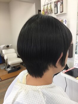 ヘアメイクガーベラの写真/【頭皮にやさしい香草カラー】植物由来成分の香草カラーで未来の髪まで考えた大人のカラー♪