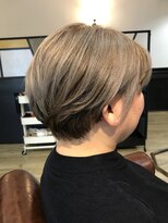 2席のみの美容室 アナイス(Anaiss) グレイヘアを楽しむ！