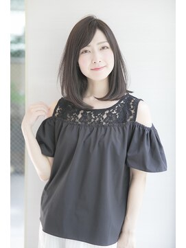 アフロディーテ ギンザ 秋葉原店(APHRODITE GINZA) 外ハネボブ/セクションカラー/ペールベージュ/秋葉原