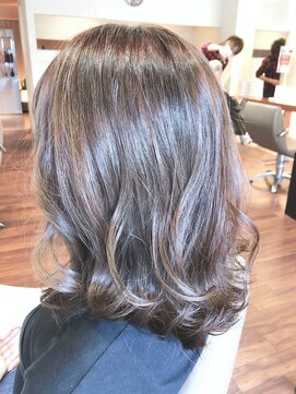 アキラ 名谷店(akira) 外ハネ ロブ