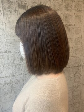 ザ ラボ アングゥ(The Labo ungu) silky glossトリートメント