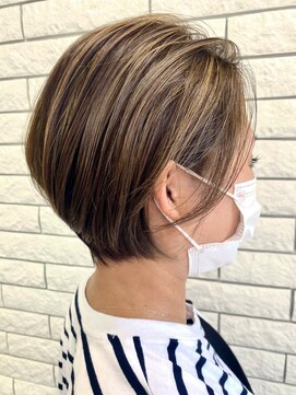 ビューティー シャレンド スタイリング簡単♪小顔見せ☆丸みショート