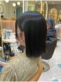 大人かわいいワンレン切りっぱなしストレートボブ