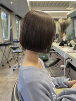 アイユー(ii+U)&nbsp;丸みボブ　ミニボブ　艶　ショート　ナチュラル