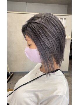 ベルヘアーイロハ(Belle hair iroha) シャドールーツ