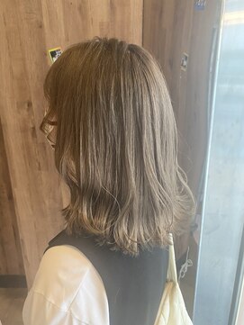 アヴァンス 天王寺店(AVANCE.) ミルクティーベージュ×透明感