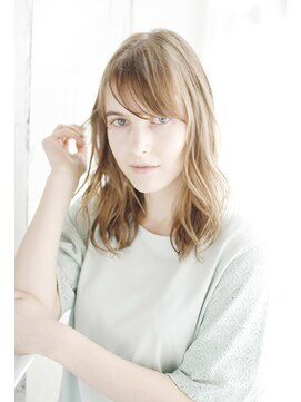 ラクシア(LUXIA) ハイトーンゆるミックスカールスタイル