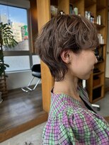 イーナ(17 HAIRMAKE&NAIL)&nbsp;【土佐堀17】クセを活かすウルフ