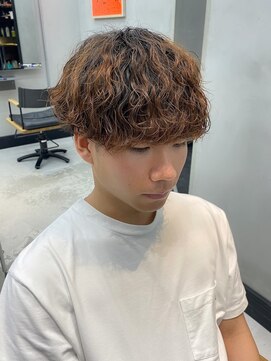 ネオン(NEON) 波巻きパーマ