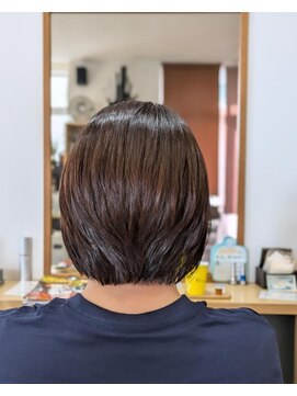 ケイズプラスカラン(HAIR AND MAKEUP K's PLUS calin) 【倉敷　沖/ calin】丸みショート