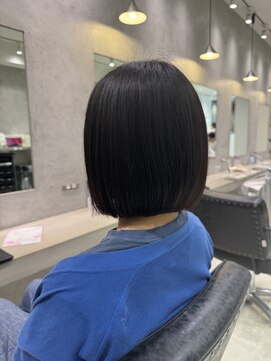 ビブ(VIV) 肩上ボブ/内巻きボブ/切りっぱなし