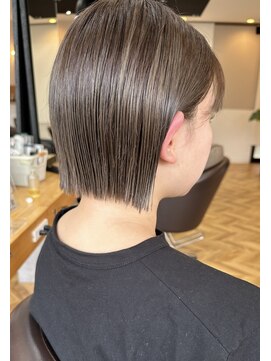 シロ(shiro) 【 mini bob 】