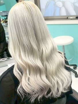 ユー イケブクロ(u Ikebukuro) ブリーチ3回/ホワイトカラー/ホワイトブロンド/ブリーチ