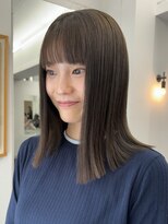 シベル(sibell)&nbsp;20代30代切りっぱなしボブタッセルボブ顔周りレイヤーオリーブ