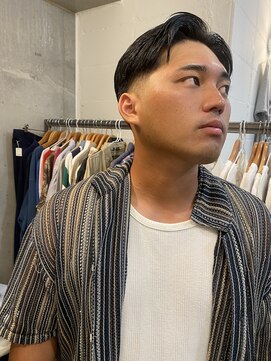 グッドプレイスアンドシング(Good Place&thing) メンズカットフェードテーパーフェードセンターパート