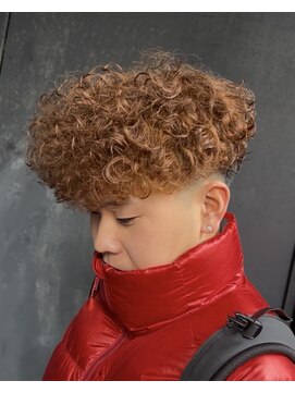 イーラ アメ村店(era) スペインカール　ツイストスパイラル眉カットメンズパーマ