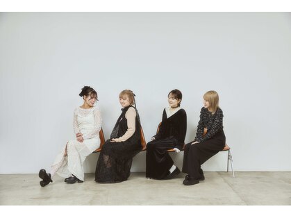 トナリ(tonari)の写真