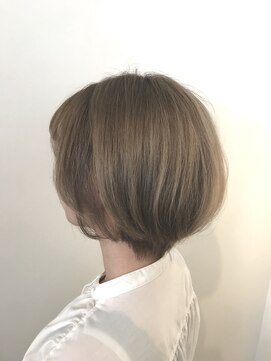 アンブリック(AN_BLICK) 骨格矯正ショートボブ