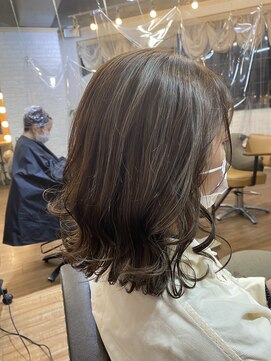 トハコ(&haco) ハイライトを活かしたグレージュカラー☆