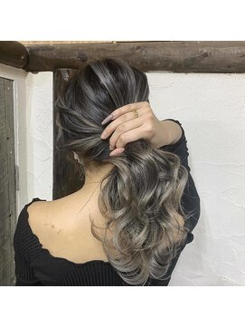 ユートピア(U topia) シルバーカラー/バレイヤージュ