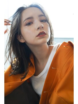 マセナ(Masena) センターパートボブルフ×ブルージュカラー